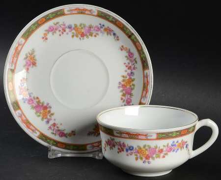 The Cassel Flat Cup & Saucer Set
