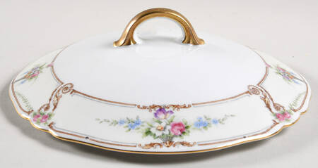 The Empress Lid for Round Vegetable