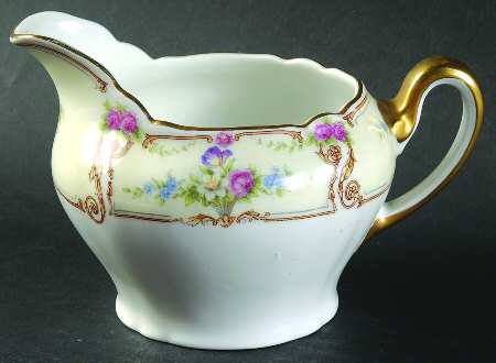 The Empress Creamer