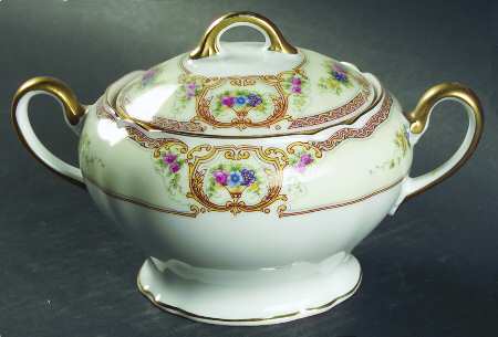 The Linwood Sugar Bowl & Lid