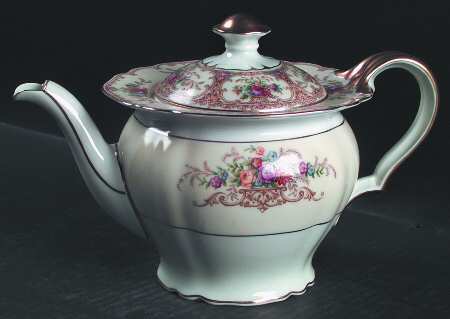 Meadowbrook Teapot & Lid