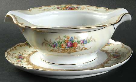 Meadowbrook Gravy Boat with Attached Underplate