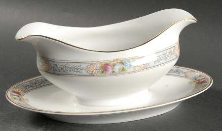 Melba Gravy Boat with Attached Underplate