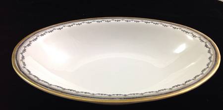 MUE12 10" Oval Vegetable Bowl