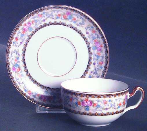 MUE16 Flat Cup & Saucer Set