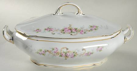 MUE3 Oval Covered Vegetable