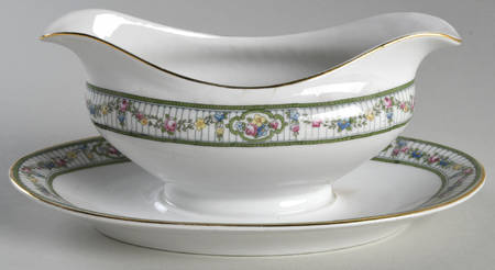 MUE37 Gravy Boat with Attached Underplate