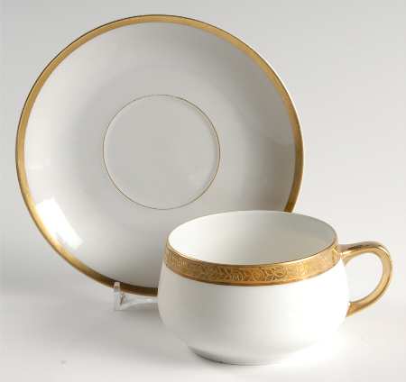 MUE4 Flat Cup & Saucer Set