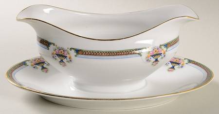 MUE40 Gravy Boat with Attached Underplate