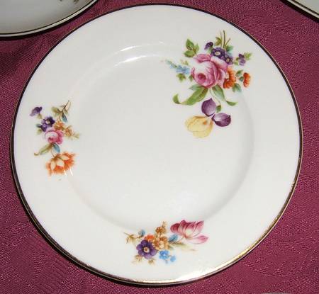 MUE7 Bread & Butter Plate