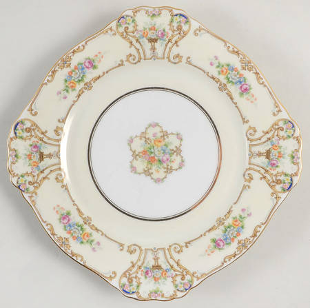 The Newport Square Luncheon Plate