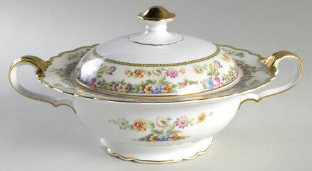 The Norfolk Round Covered Vegetable