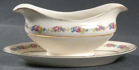 Royal York Gravy Boat with Attached Underplate