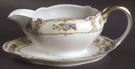 The Stirling Gravy Boat with Attached Underplate