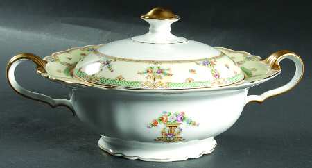 The Wakefield Round Covered Vegetable
