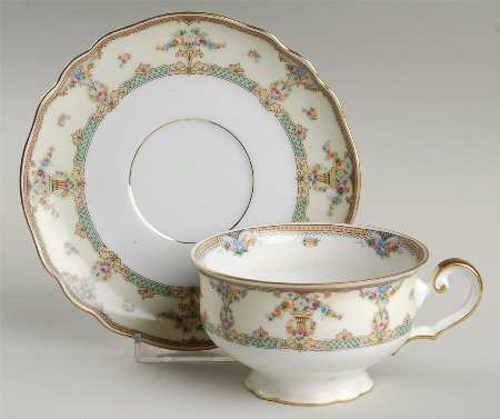 The Wakefield Footed Cup & Saucer Set