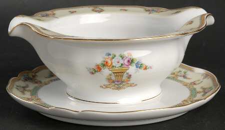The Wakefield Gravy Boat with Attached Underplate