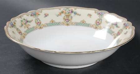 The Wakefield 9" Round Vegetable Bowl