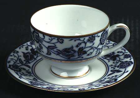Anatolia Footed Cup & Saucer Set