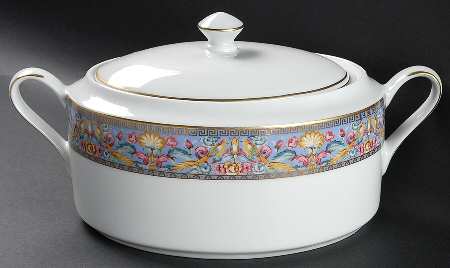 French Court Oval Covered Vegetable