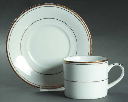 Infinity Flat Cup & Saucer Set