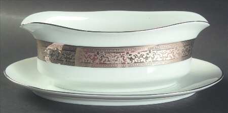 Magnificence Platinum Gravy Boat & Underplate