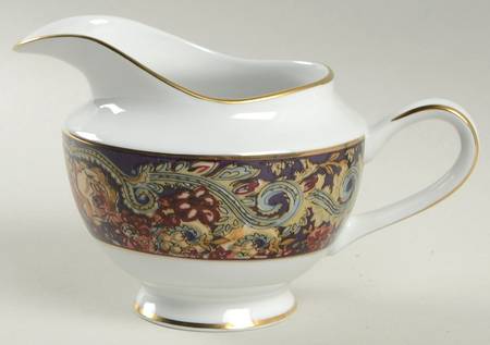 Notre Dame Creamer