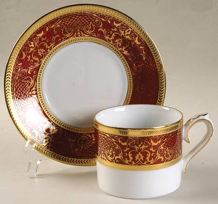 Pompadour Ruby Flat Cup & Saucer Set