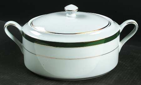 Royal Jade Oval Covered Vegetable