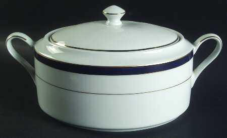 Royal Lapis (Navy Blue Band) Oval Covered Vegetable
