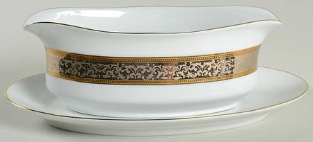Victorian Lace Gravy Boat & Underplate
