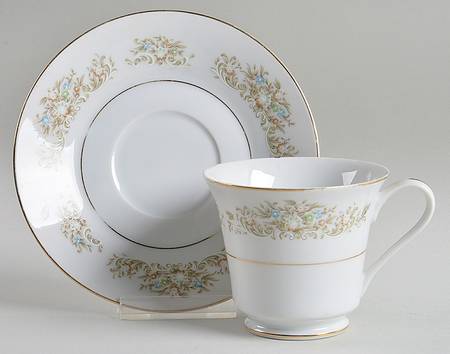 Floral Wreath Footed Cup & Saucer Set