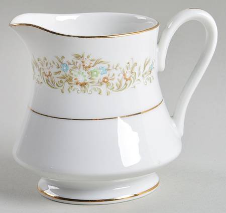 Floral Wreath Creamer