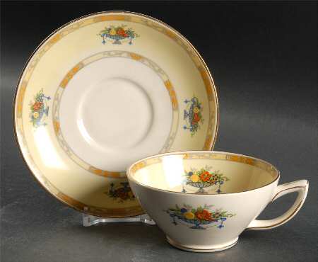2327 Footed Cup & Saucer Set