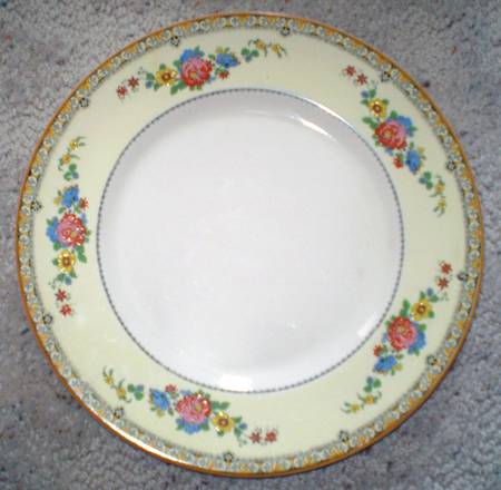 2372 2373 Dinner Plate