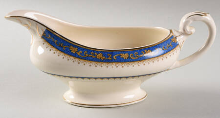 5681 Gravy Boat