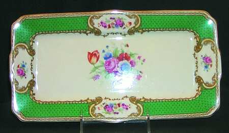The Bouquet Green Large Sandwich Tray