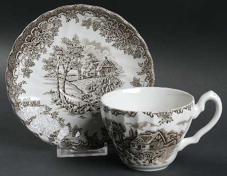 The Brook Brown Flat Cup & Saucer Set
