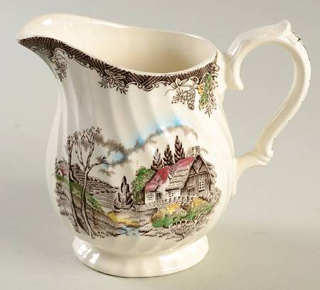 The Brook Brown Multicolor Creamer