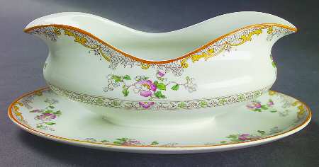 The Burton Gravy Boat with Attached Underplate