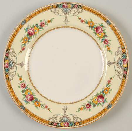 Carlton Luncheon Plate
