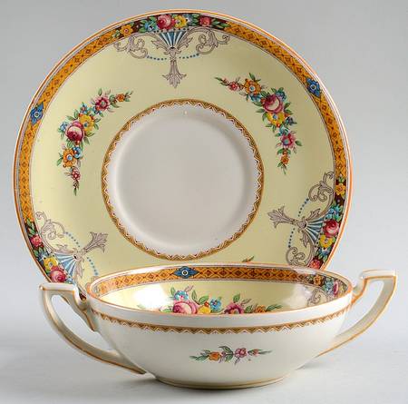 Carlton Footed Cream Soup Bowl & Saucer Set