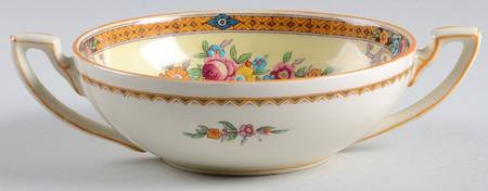 Carlton Footed Cream Soup Bowl