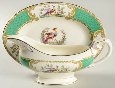 Chelsea Bird Green (No Enamel) Gravy Boat & Underplate/Relish