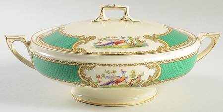 Chelsea Bird Green (Enamel) Round Covered Vegetable