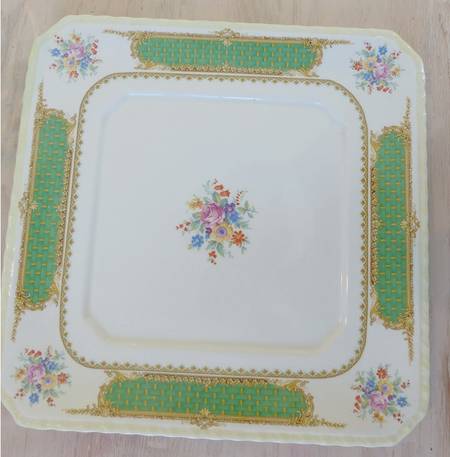 Classic Green Square Cake Plate