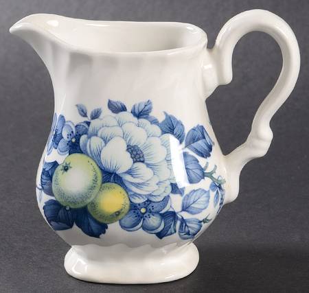 Claremont Blue Creamer
