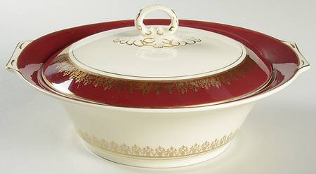 Elizabeth II Crowning Burgundy Round Covered Vegetable