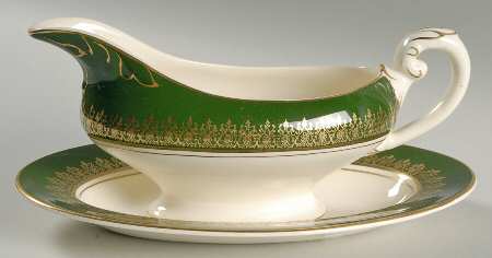 Elizabeth II Crowning Green Gravy Boat & Underplate