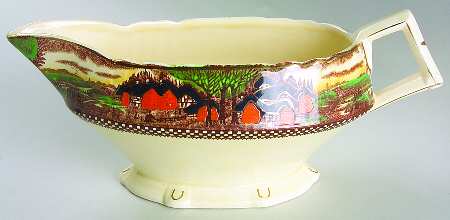England's Countryside (Scalloped, Gold) Gravy Boat